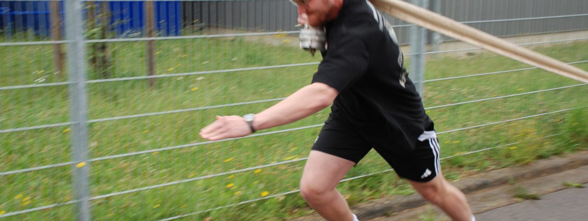 Feuerwehrschlauch ziehen